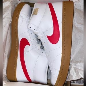 Nike court royale 2 mid